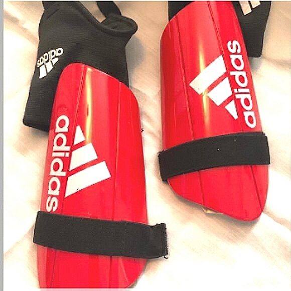 Adidas Red & Black Soccer Shin Guards (YM) - Picture 4 of 8